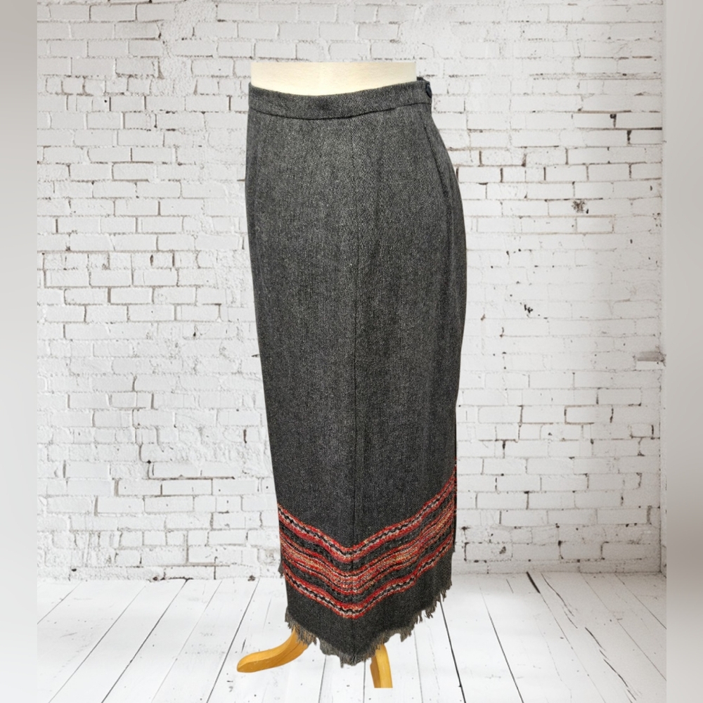Vintage Sag Harbor Petite Lined Skirt Gray Red Accents & Fringed Maxi Retro Boho